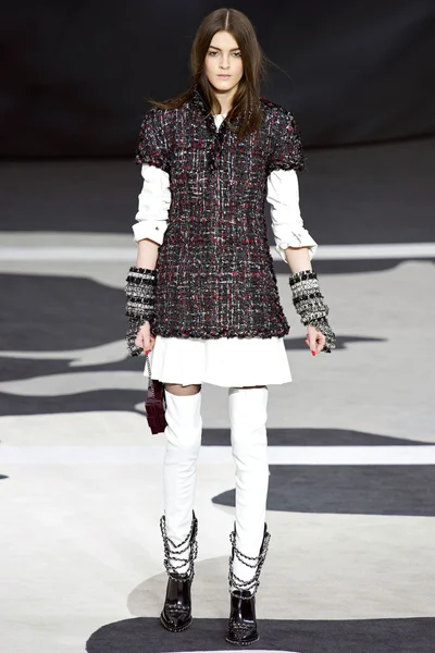 Look 53